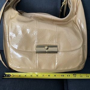 Coach bag: cream patent leather